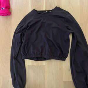 Wilfred Aritzia cropped top